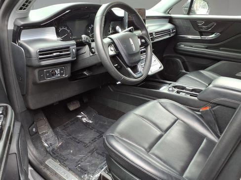Used 2022 Lincoln Corsair AWD w/ Equipment Group 101A image 8