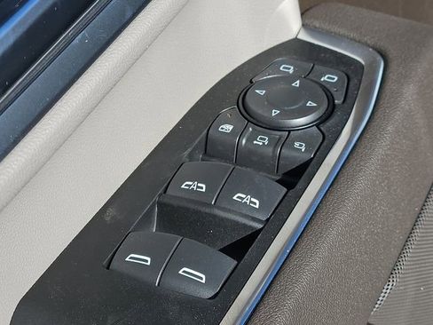 New 2026 GMC Sierra 3500 SLT w/ SLT Premium Package image 13