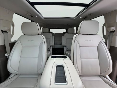 Used 2022 GMC Yukon Denali AWD/4WD image 24