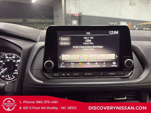 Certified 2025 Nissan Rogue SV AWD/4WD image 16