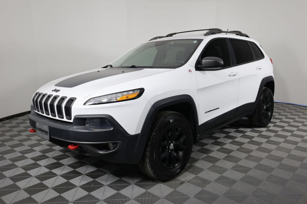 Used 2015 Jeep Cherokee Trailhawk w/ Comfort/Convenience Group AWD/4WD image 5