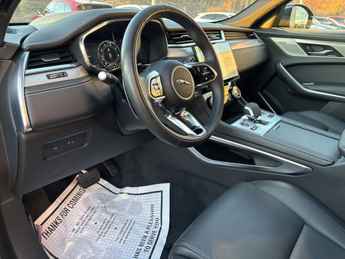 Certified 2026 Jaguar F-PACE R-Dynamic S image 12