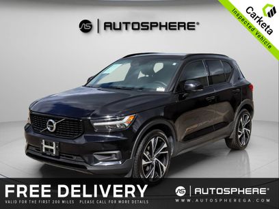 Used 2021 Volvo XC40 T4 R-Design w/ Advanced Package