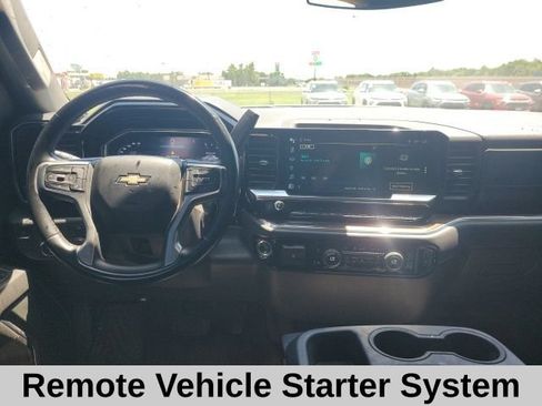 Used 2025 Chevrolet Silverado 1500 LT AWD/4WD image 4