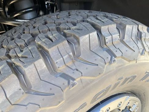 New 2025 Ford Bronco Raptor image 40