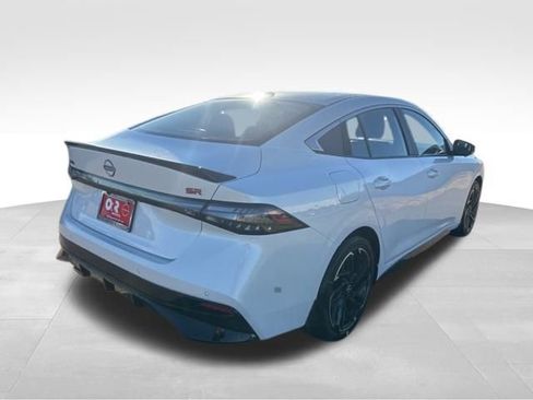 New 2026 Nissan Sentra SR w/ SR Premium Package FWD image 5