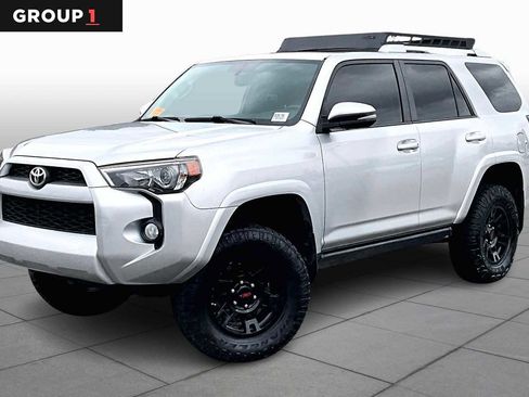 Used 2016 Toyota 4Runner SR5 Premium image 1