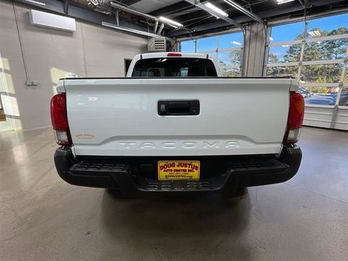 Used 2021 Toyota Tacoma SR image 4