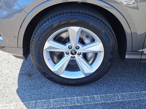 Certified 2023 Audi Q7 3.0T Premium w/ Convenience Package AWD/4WD image 2