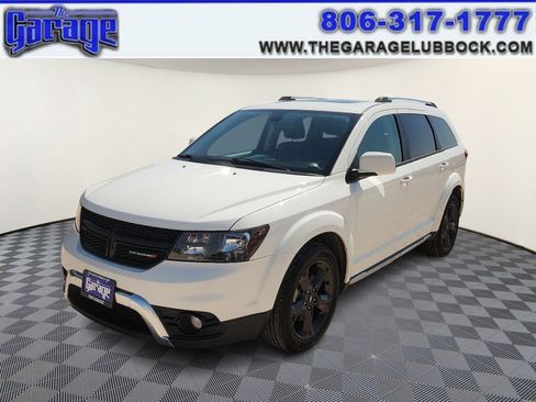 Used 2020 Dodge Journey Crossroad FWD image 1