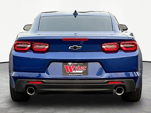 Used 2021 Chevrolet Camaro LT RWD image 5