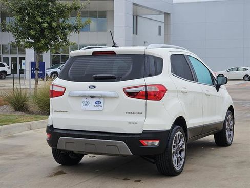 Used 2021 Ford EcoSport Titanium image 4