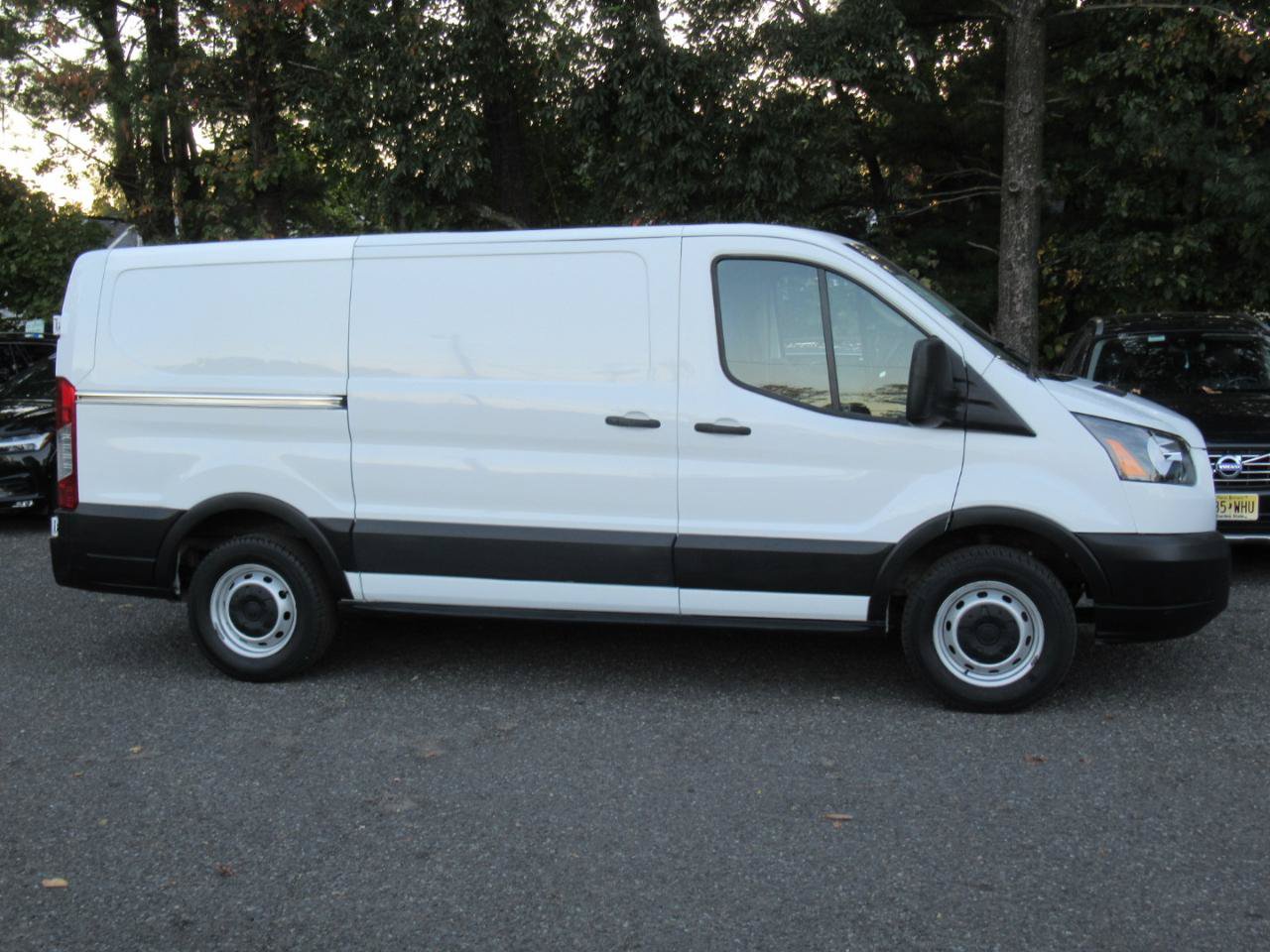 Used 2019 Ford Transit 150 130 Low Roof RWD image 7