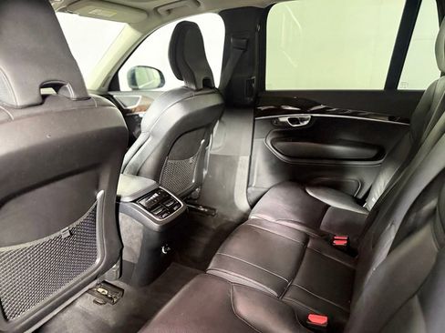 Used 2019 Volvo XC90 T6 Momentum w/ Protection Package Premier AWD/4WD image 23