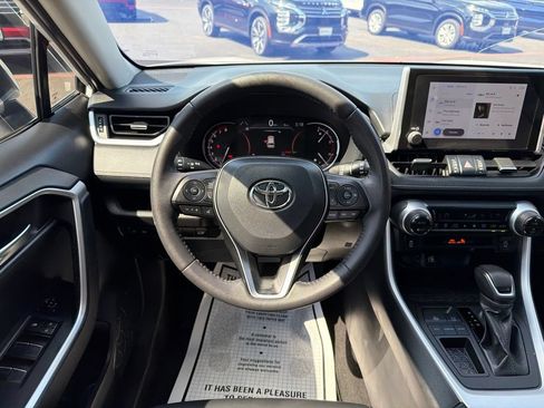 Used 2025 Toyota RAV4 XLE Premium FWD image 38