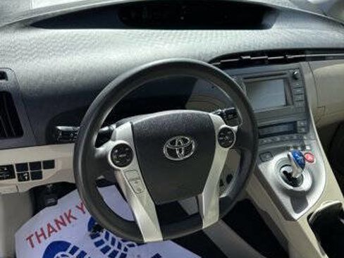 Used 2012 Toyota Prius Two image 12