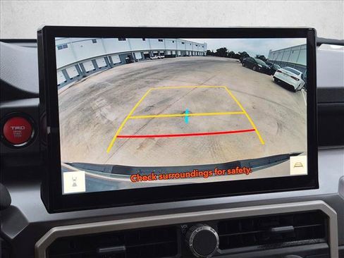 Used 2025 Toyota Tacoma TRD Sport RWD image 9
