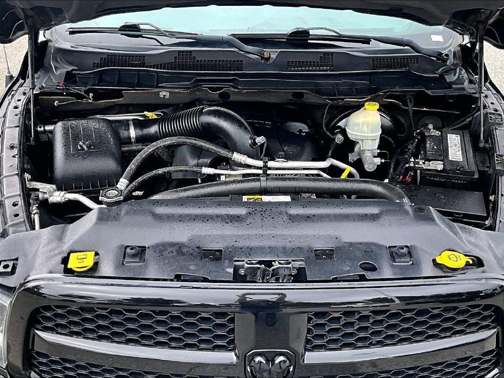 Used 2014 RAM 1500 Express w/ Black Ram 1500 Express Group AWD/4WD image 9
