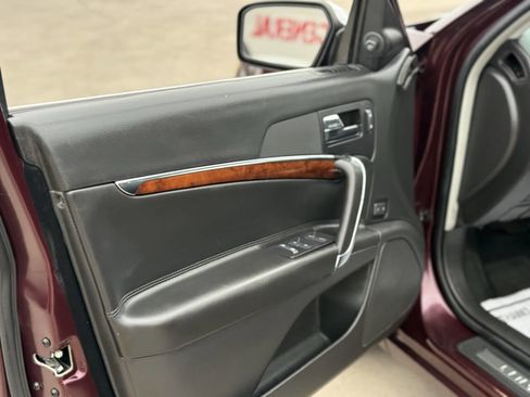 Used 2012 Lincoln MKZ AWD image 9