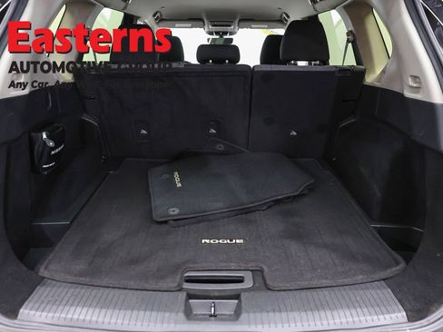 Used 2023 Nissan Rogue SV AWD/4WD image 9