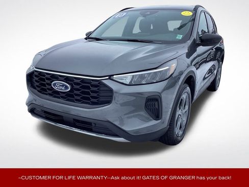 Used 2025 Ford Escape ST-Line image 6