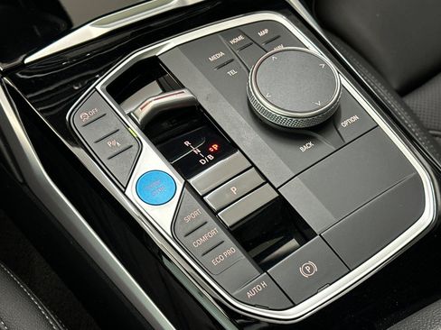Used 2023 BMW i4 eDrive40 RWD image 16