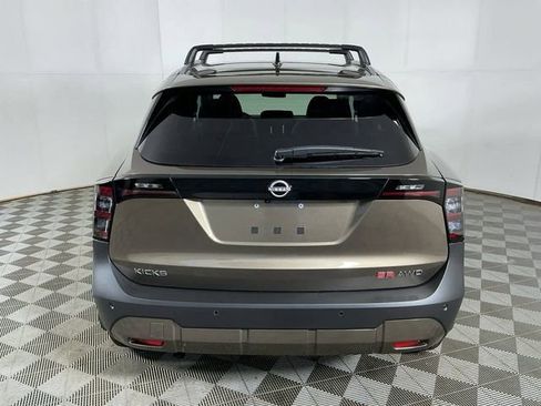 New 2026 Nissan Kicks SR w/ Cold Weather Package image 6