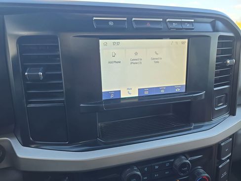 Used 2024 Ford F250 XLT w/ FX4 Off-Road Package AWD/4WD image 21