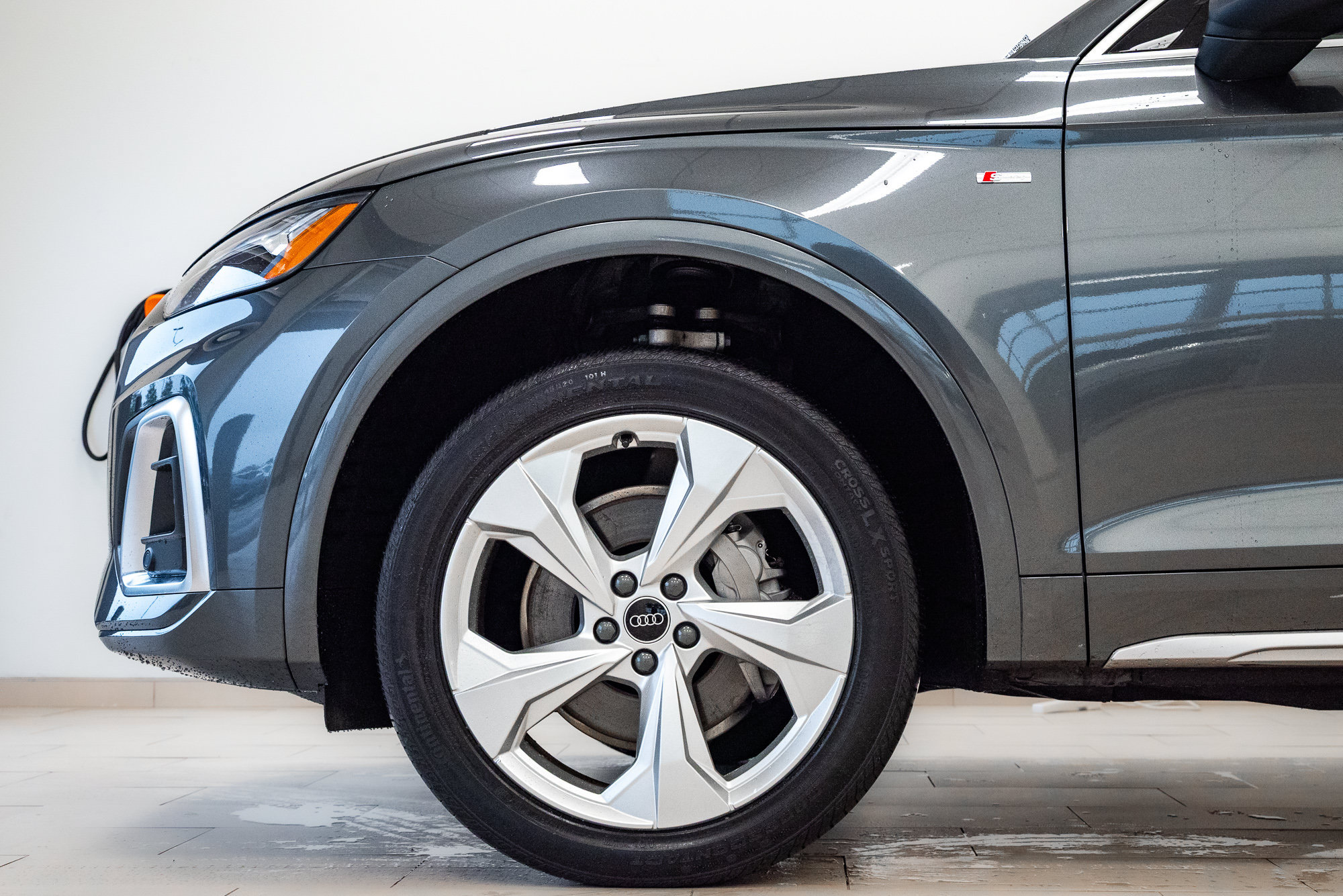 Used 2023 Audi Q5 2.0T Premium Plus w/ Premium Plus Package AWD/4WD image 30