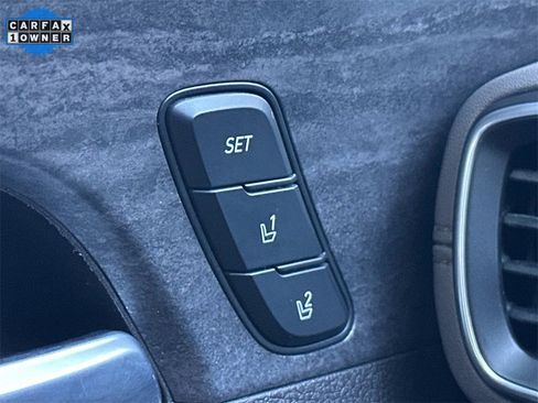 Used 2019 Hyundai Santa Fe FWD image 19