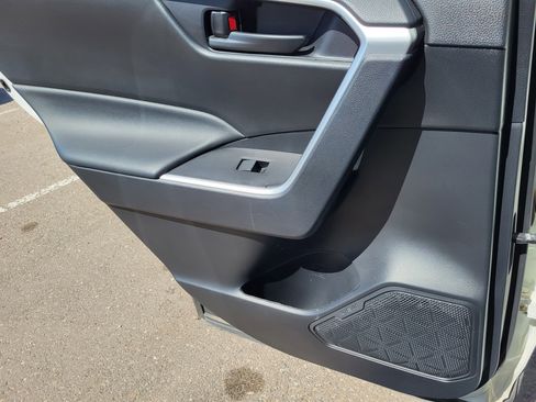 Certified 2025 Toyota RAV4 LE image 19