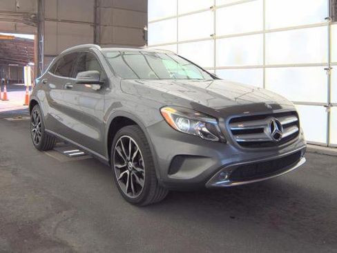 Used 2017 Mercedes-Benz GLA 250 w/ Premium Package image 3