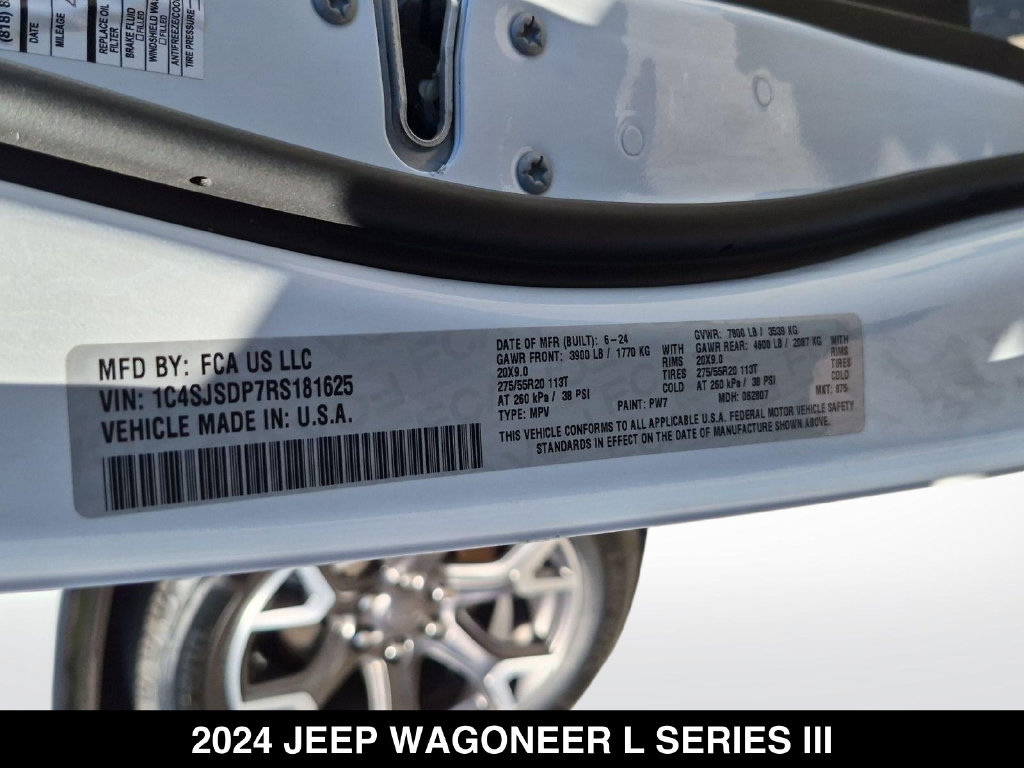 Used 2024 Jeep Wagoneer L Series III w/ Flexible Seating Group AWD/4WD image 26