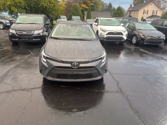 Used 2026 Toyota Corolla LE FWD image 2