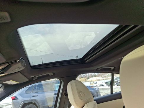 Used 2025 BMW 330i xDrive 330i xDrive w/ M Sport Package image 14