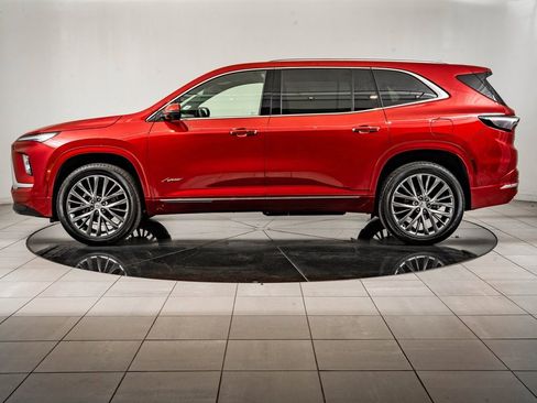 Used 2025 Buick Enclave Avenir w/ Super Cruise Package image 5