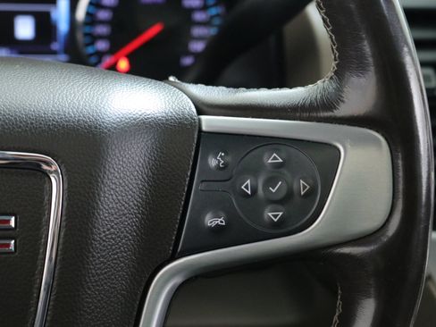 Used 2020 GMC Yukon XL SLT w/ Open Road Package image 14