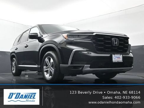 Used 2025 Honda Pilot EX-L image 14