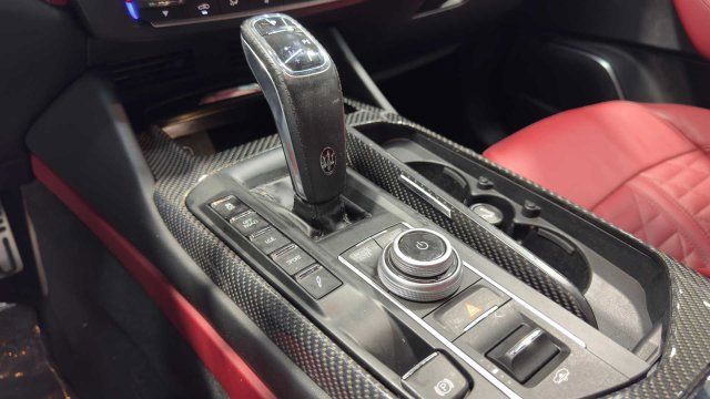 Used 2021 Maserati Levante GranSport AWD/4WD image 31