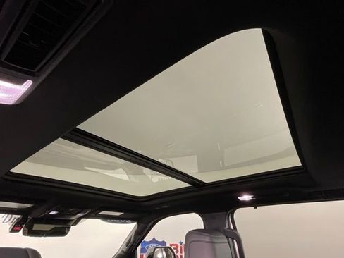 Used 2025 Toyota Sequoia Platinum image 22