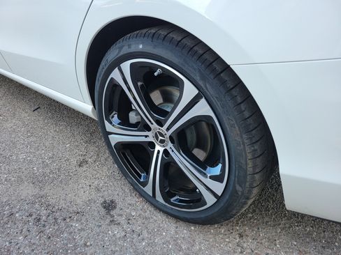 Certified 2025 Mercedes-Benz C 300 Sedan image 5