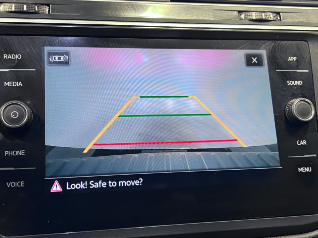 Certified 2024 Volkswagen Tiguan SE FWD image 26