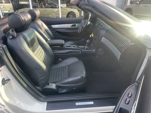 Used 2003 Ford Thunderbird image 11
