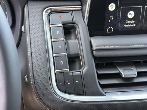 Used 2022 GMC Yukon XL AT4 w/ Max Trailering Package image 16