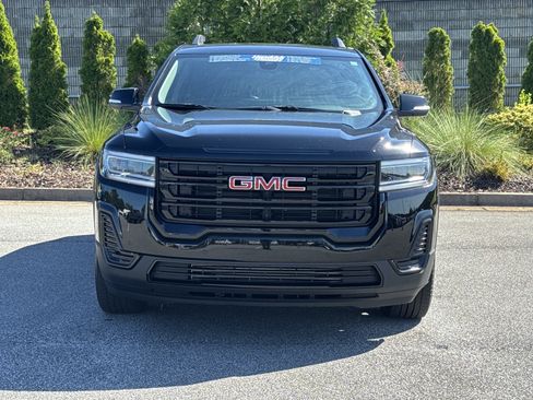Used 2023 GMC Acadia SLE w/ Driver Convenience Package FWD image 3