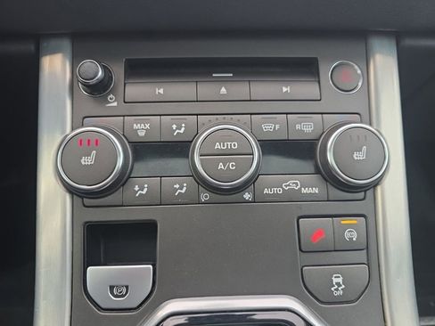 Used 2015 Land Rover Range Rover Evoque Pure Plus image 32