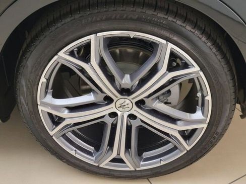 Used 2023 Maserati Levante GT image 9