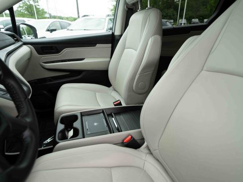 Used 2025 Honda Odyssey EX-L image 10
