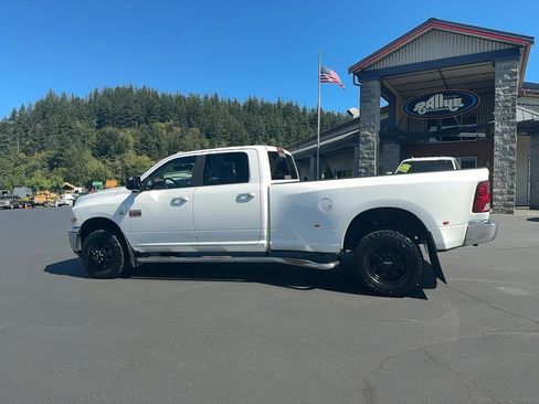 Used 2012 RAM 3500 SLT w/ Max Tow Pkg AWD/4WD image 11