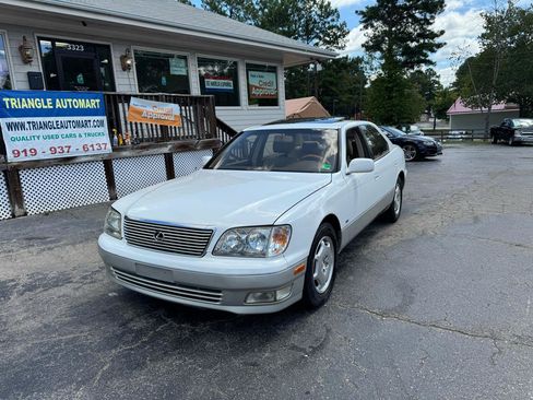 Used 2000 Lexus LS 400 w/ Platinum Series RWD image 1